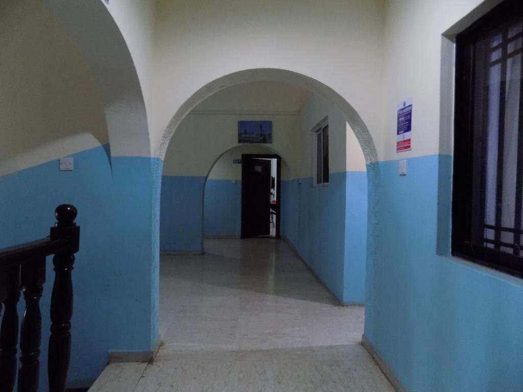 Posh Apartments And Hotel Ikeja Exterior photo