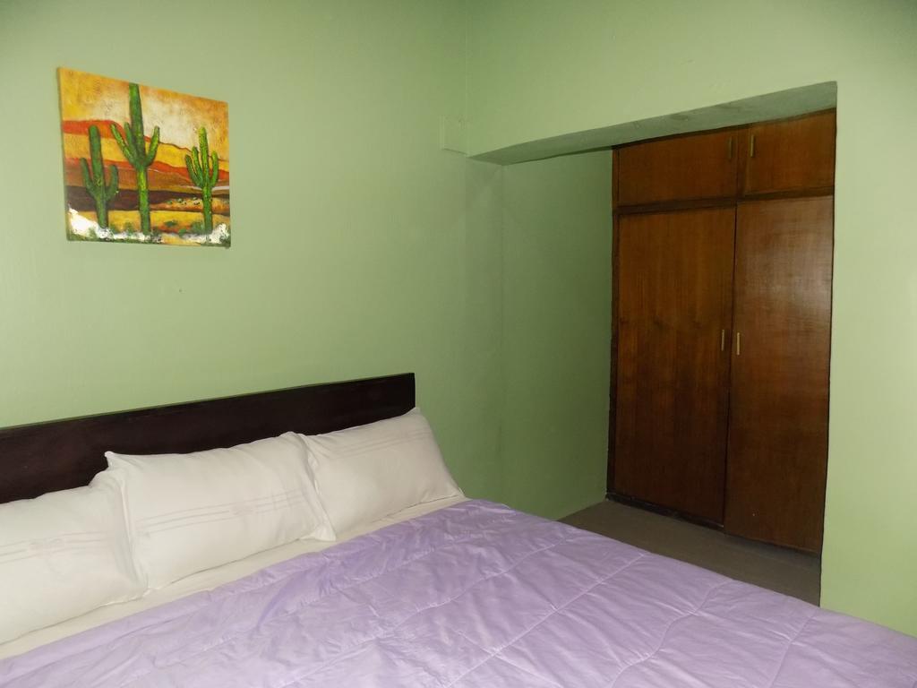 Posh Apartments And Hotel Ikeja Exterior photo
