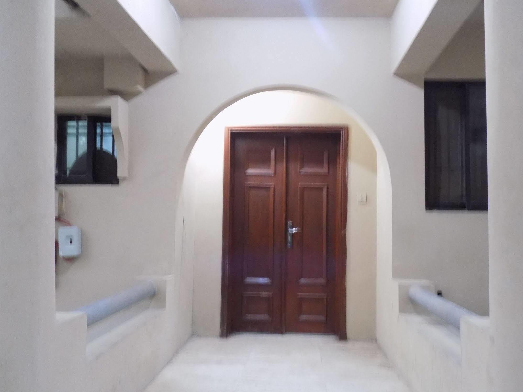 Posh Apartments And Hotel Ikeja Exterior photo
